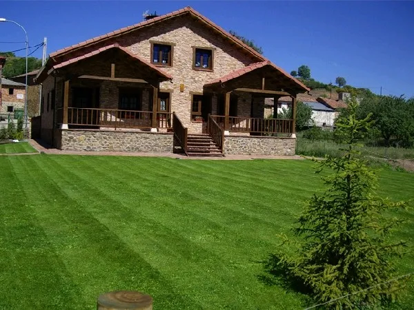 Casa Rural Lara en San Martín de Valdetuéjar (León) en San Martín de Valdetuéjar, León