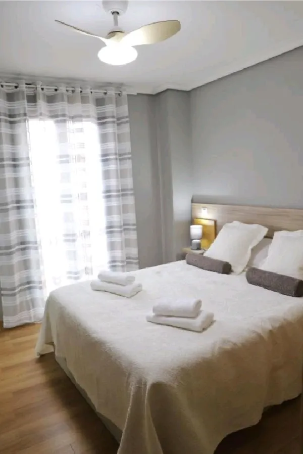 Casa Rural El Canalizo II: Tradición Serrana en Candelario en Candelario, Salamanca