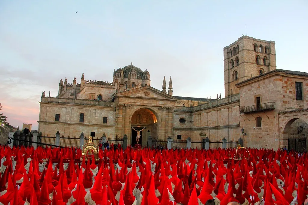 Foto 1 de Procesión del Silencio y Canto del Miserere (Zamora)
