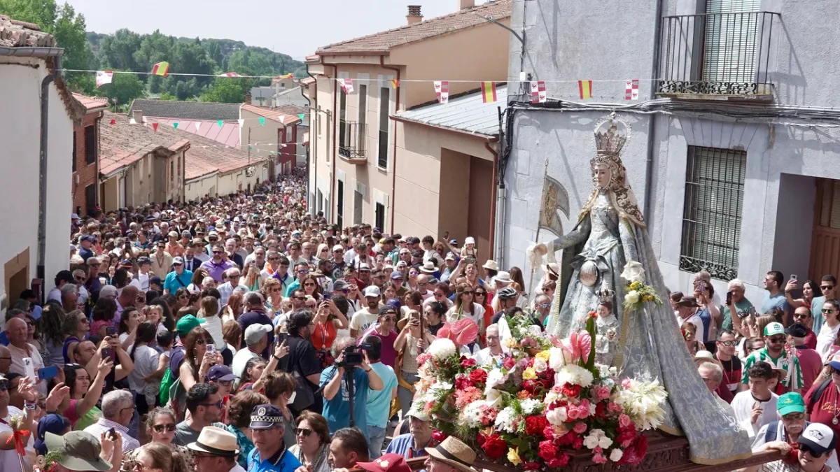 Foto 1 de Romería de La Hiniesta 2026: El Lunes de Pentecostés