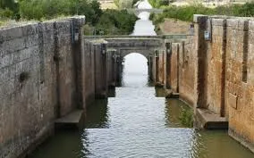 Canal de Castilla en Palencia (Turismo Fluvial)