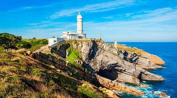 Faro de Cabo Mayor