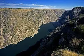 Rutas de Arribes del Duero y su vino